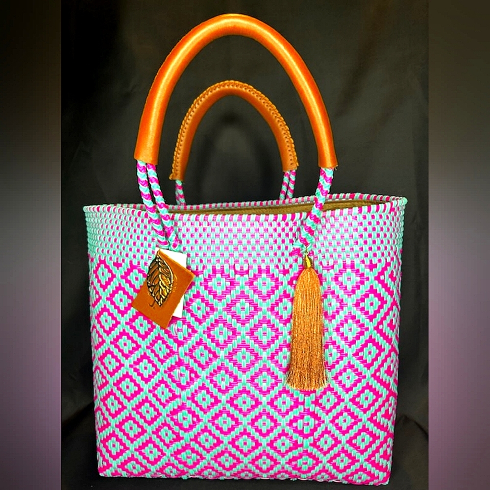 TOTE/ PURSE HANDCRAFTED WOVEN PREMIUM RECYCLE PLASTIC